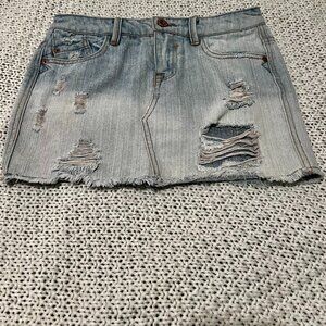 Highway Distressed Light Wash Denim Mini Skirt – Juniors Size 1